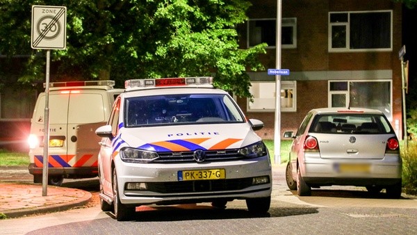 Man wordt door politie klemgereden en meegenomen