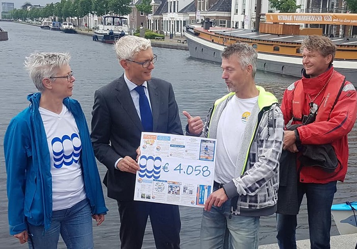 Ruim vier duizend euro van Asser Roeiclub voor KiKaRow