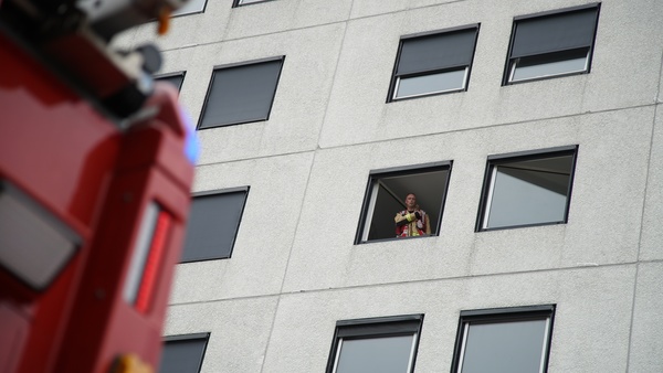 Maaltijd in oven zorgt voor overlast Abel Tasmanflat (Video)