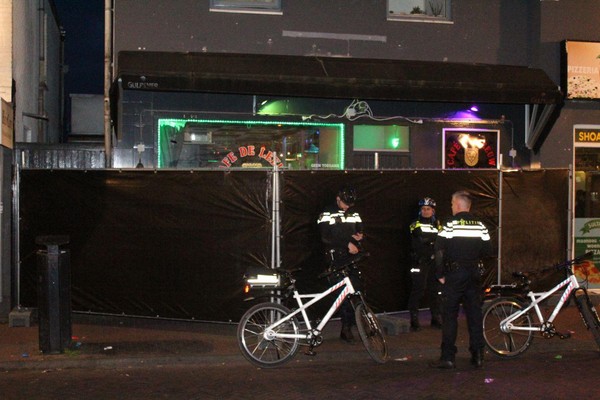 Meerdere aanhoudingen bij inval in café in Assen