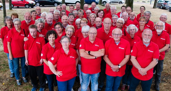 Drenthe kleurt rood tijdens 54e editie Drentse Fiets4Daagse