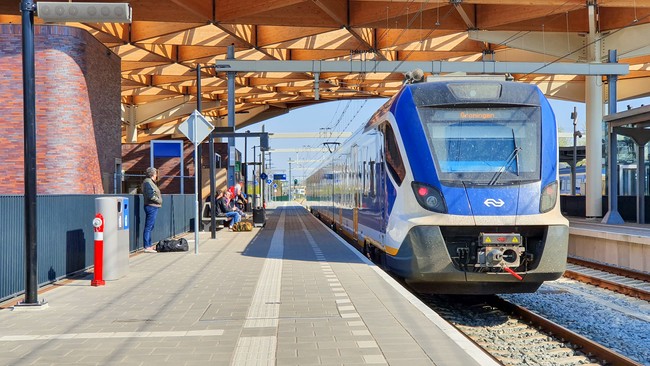 Vanaf morgen rijden de treinen tussen Assen en Groningen weer