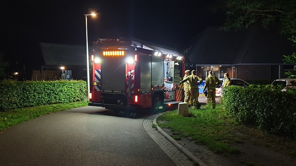 Man bekneld in lattenbodem op terrein Van Boeien