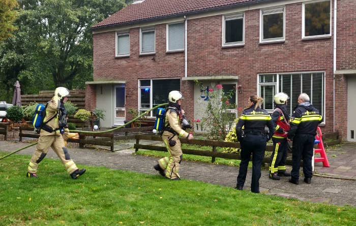 Gewonde bij woningbrand in Assen (Video)