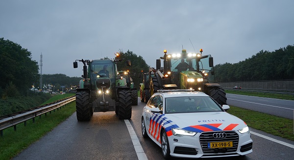 Honderden protesterende boeren maandag naar provinciehuis in Assen