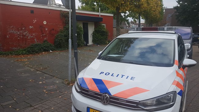 Politie valt panden in centrum van Assen binnen (Video)