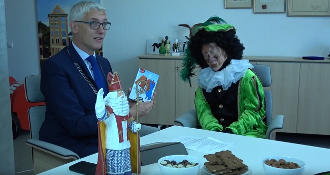 Tweede aflevering van Sinterklaasjournaal Theater Trots in Assen (Video)