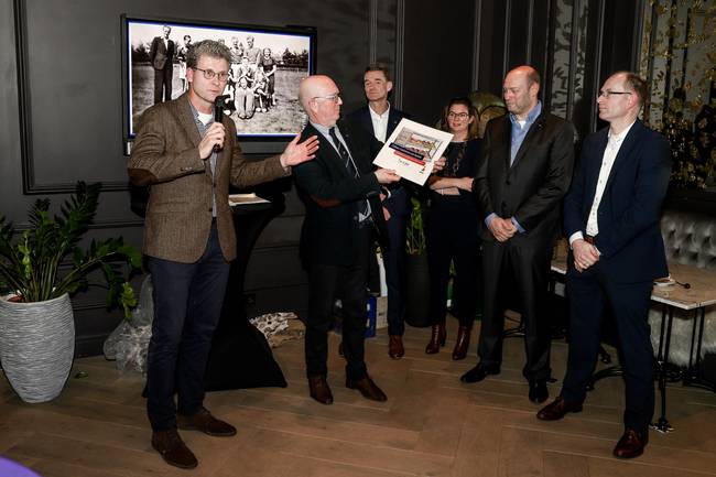 Hockeyvereniging Assen viert 100-jarig bestaan