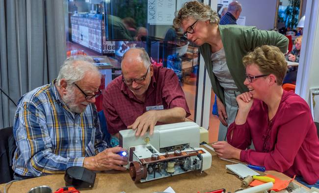 Repair Café Assen helpt bij goede voornemens