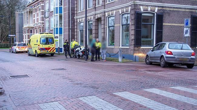 Voetganger gewond bij aanrijding in Assen (Video)