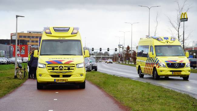 Fietsers gewond na valpartij in Assen (Video)