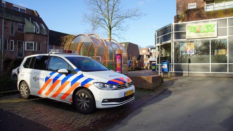 Overval op supermarkt in Assen: dader slaat op de vlucht (Video)