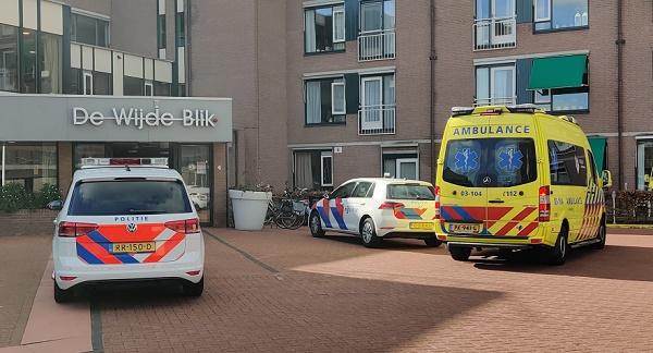 Persoon bekneld in verzorgingstehuis in Assen (video)