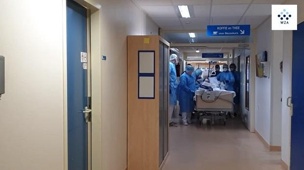 Filmpje: Eerste patiënt met corona mag IC Wilhelmina Ziekenhuis in Assen verlaten