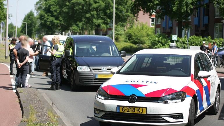 Meerdere autos beschadigd bij kop-staartbotsingen in Assen (Video)