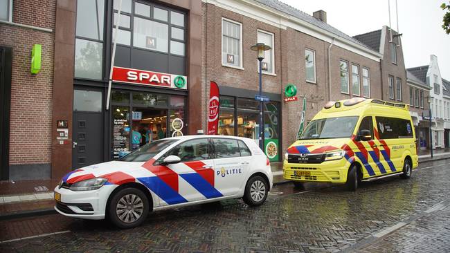 Jongen aangehouden voor verboden wapenbezit en handel in medicijnen