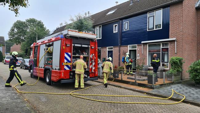 Brandweer blust keukenbrand in Peelo (Video)