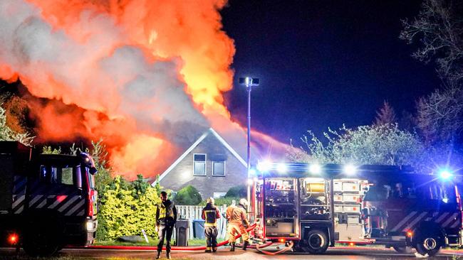 Politie zoekt getuigen van grote uitslaande brand Huis ter Heide
