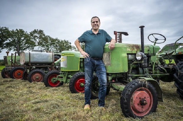 Ook oldtimer trekkers moeten een kenteken hebben