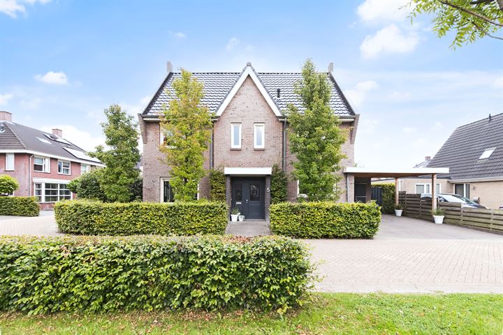 Te koop in Assen: luxe riante vrijstaande woning