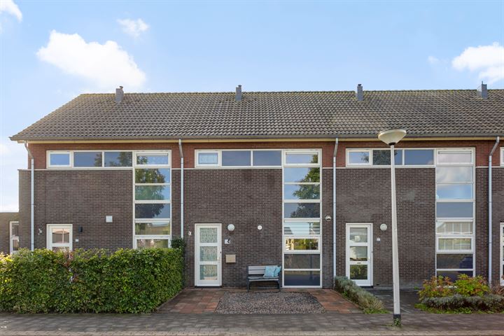 Te koop in Assen: luxe tussenwoning met vrij uitzicht