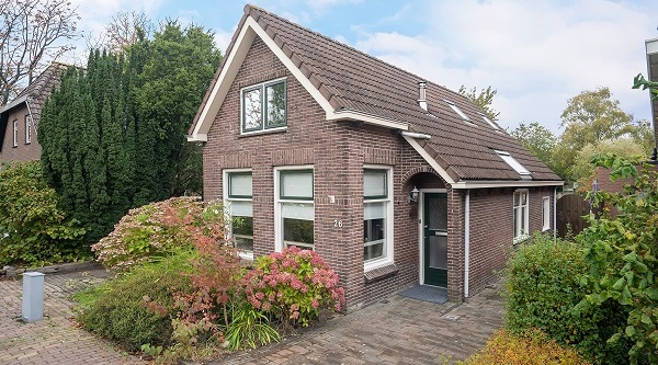 Te koop in Assen; vrijstaande woning met ruime tuin op 529 m2