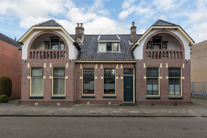 Te koop in Assen: tussenwoning met ruime woonkamer