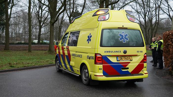 Vrouw met rollator gewond bij aanrijding met fietsster in Assen