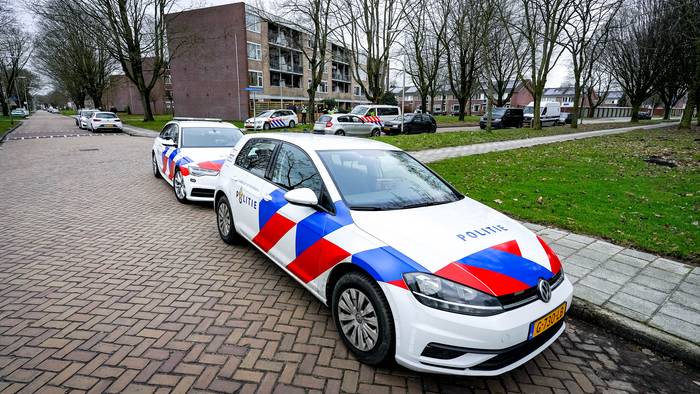 Politie vindt drugs na inval in Assen: één persoon aangehouden