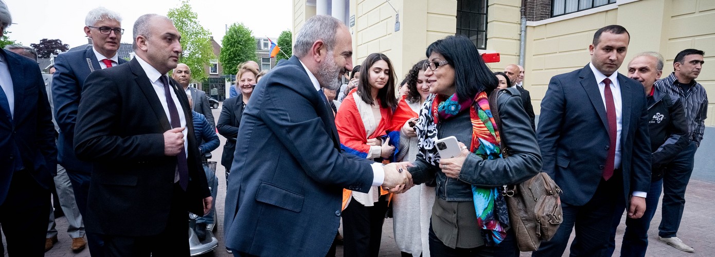 Grote delegatie uit Armenië aanwezig bij opening tentoonstelling Drents Museum