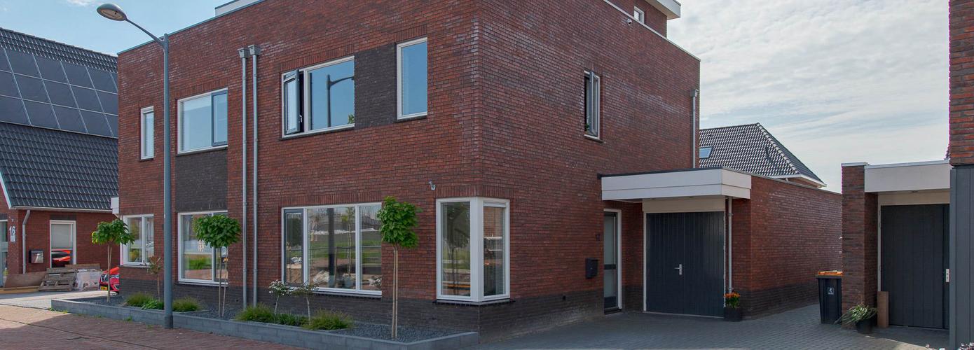 Te koop in Assen: helft van dubbel woonhuis aan gracht van Kloosterveen