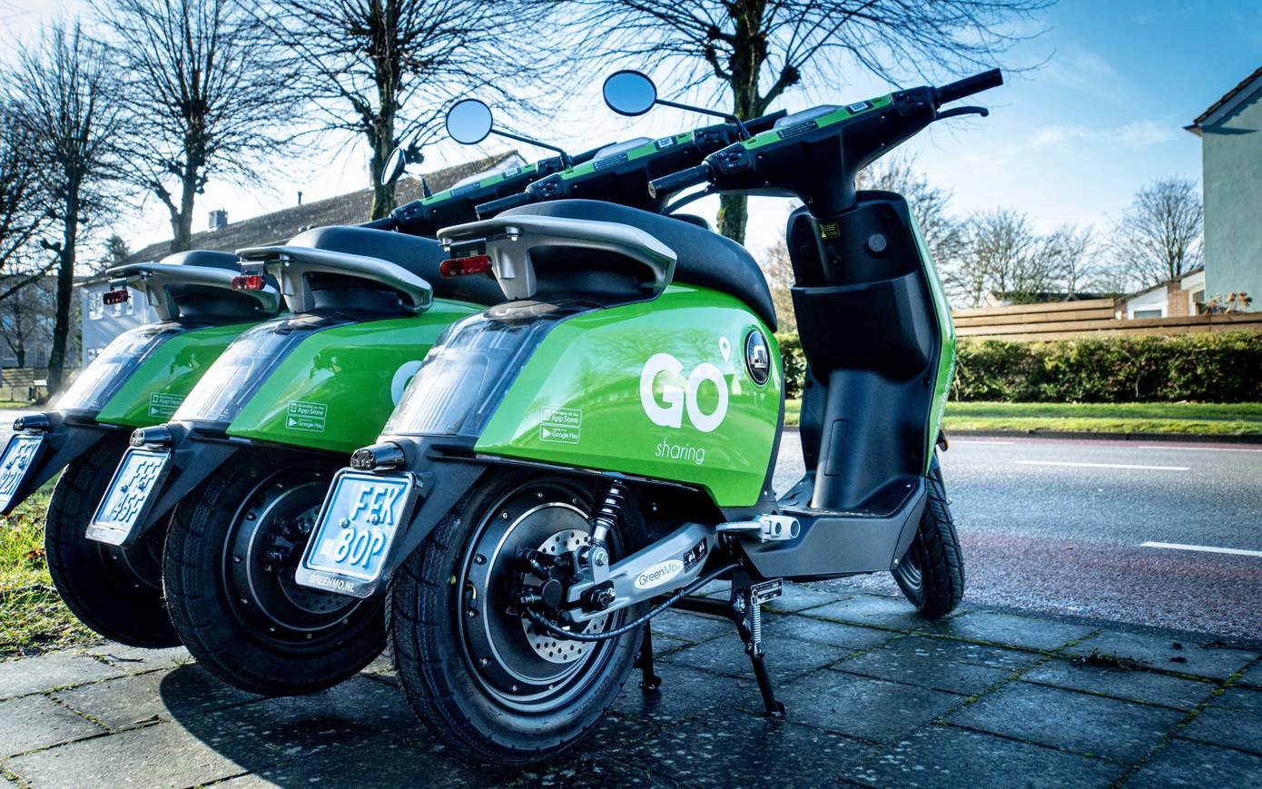 Groene Deelscooters gaan weg uit Assen
