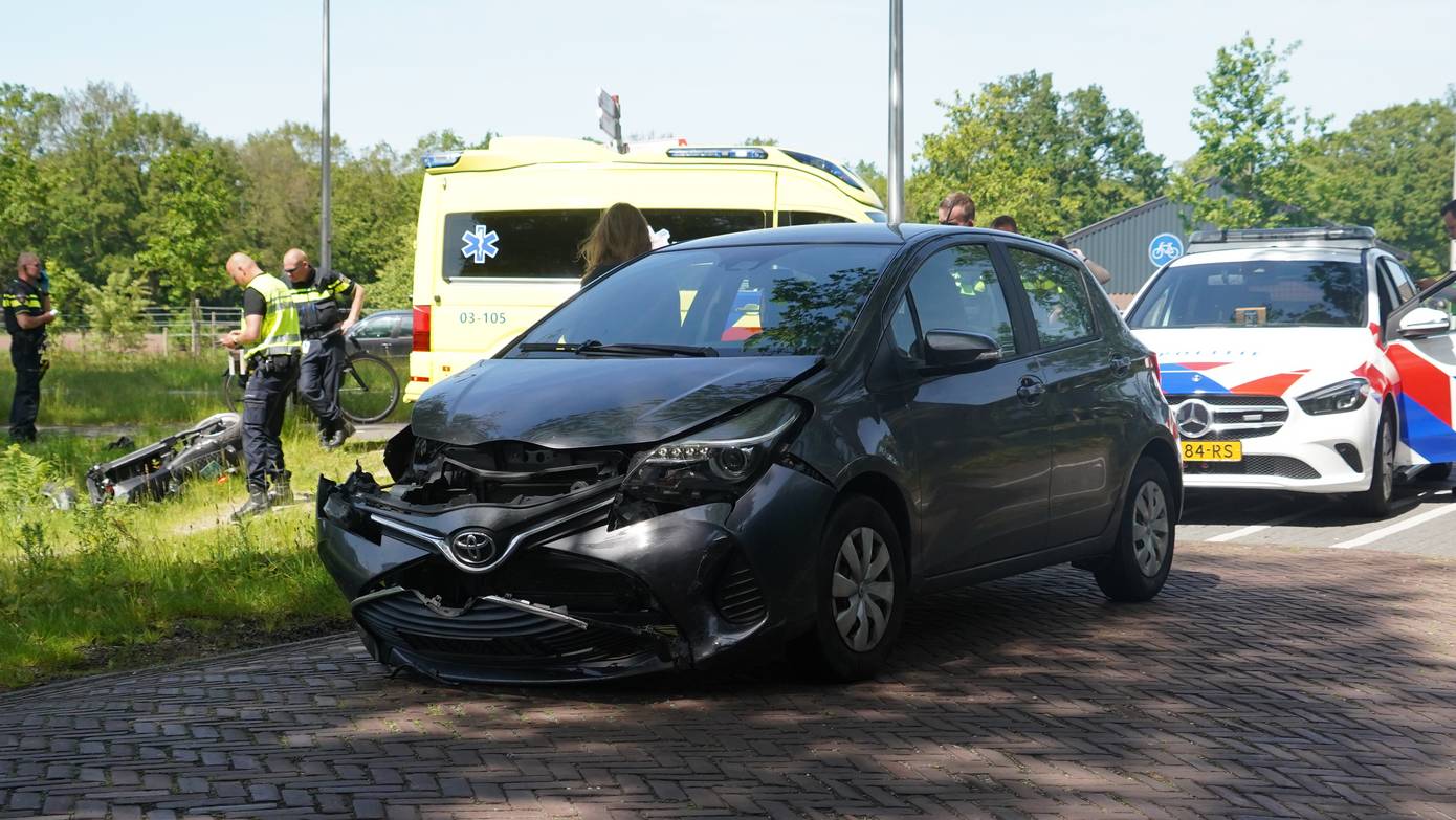 Scooterrijder ernstig gewond bij ongeval in Assen (Video)