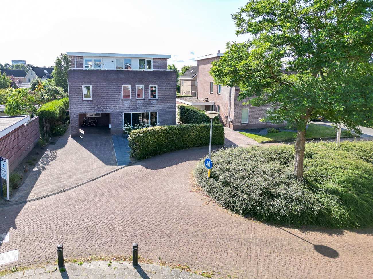 Te koop in Assen: ruime vrijstaande woning met 7 slaapkamers en eigen dakterras