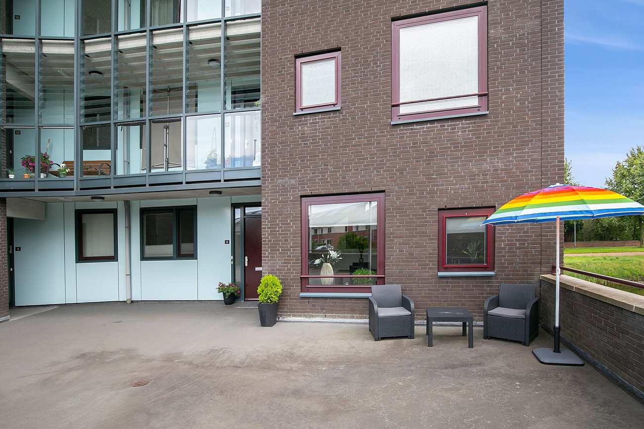 Te koop in Assen: luxe ruime benedenwoning gelegen aan het water met 3 slaapkamers