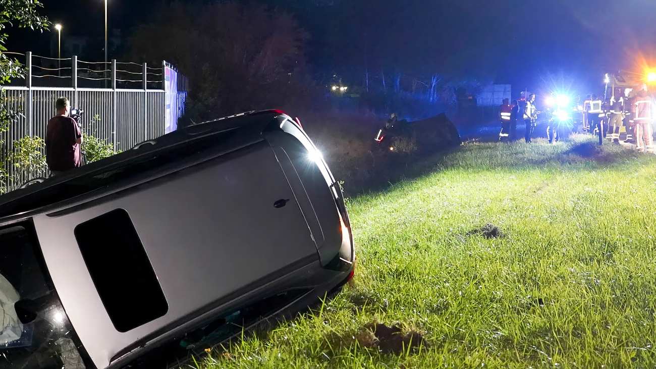 Auto's belanden in sloot bij ongeval op A28 bij Assen (Video)