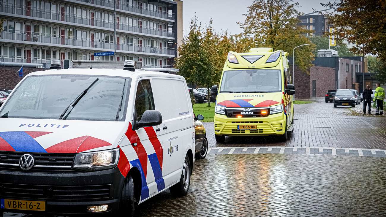 Wilde politieachtervolging door Assen zorgt voor hoge snelheden en aanrijding