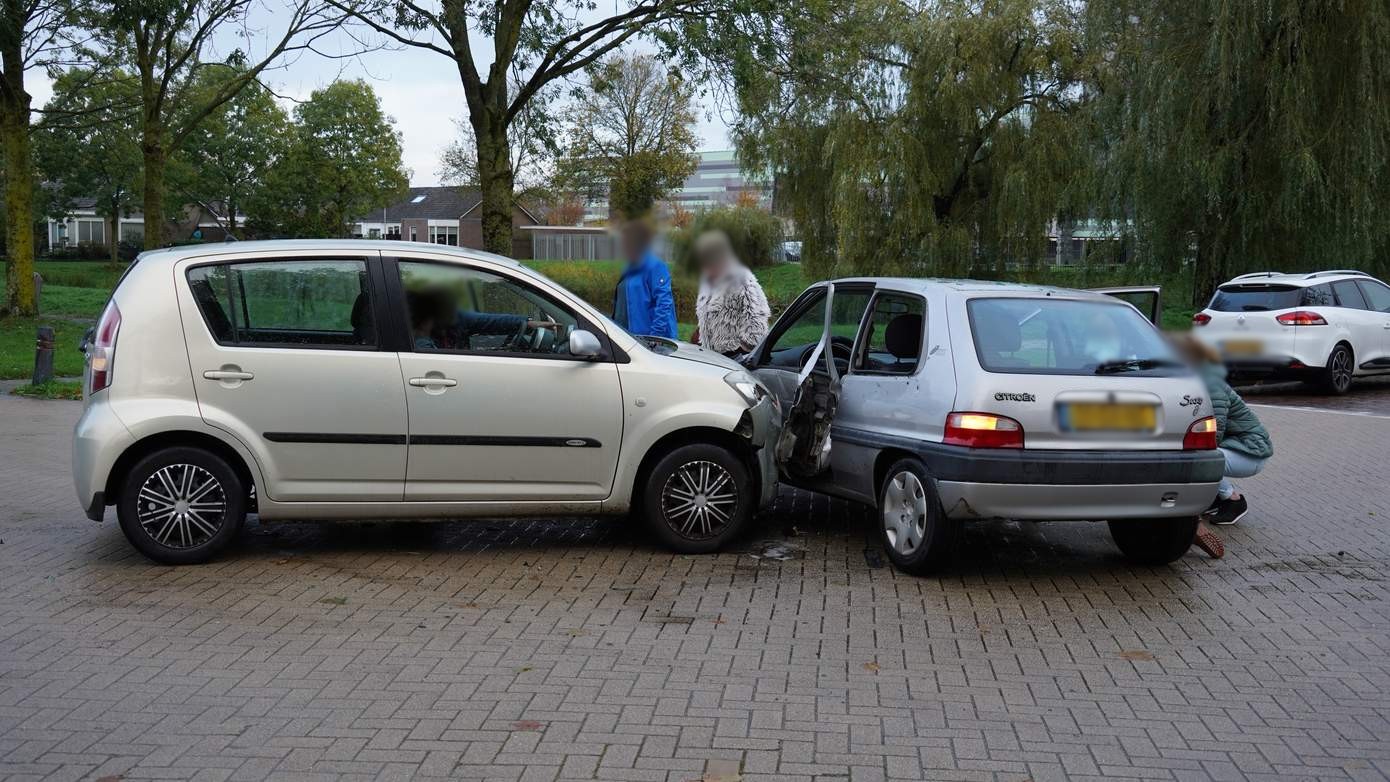 Gewonde bij ongeval op kruising in Assen