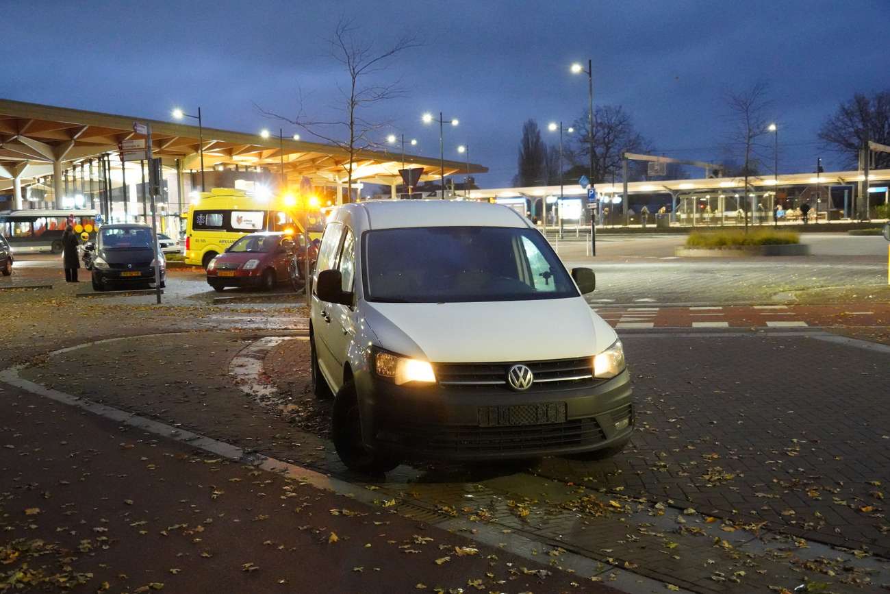 Fietser gewond door botsing met auto op beruchte fietsoversteekplaats in Assen