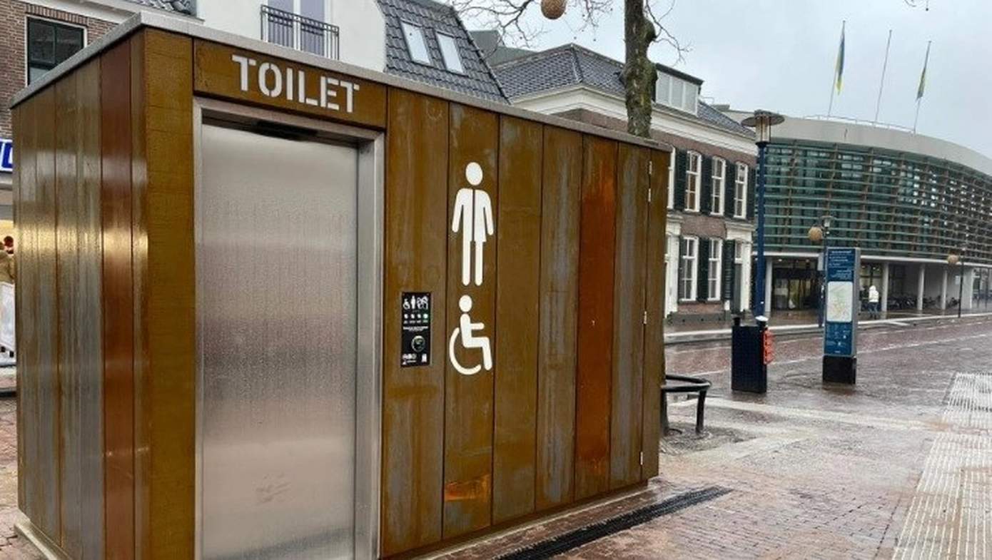 Nieuw openbaar toiletgebouw aan de Noordersingel klaar voor gebruik