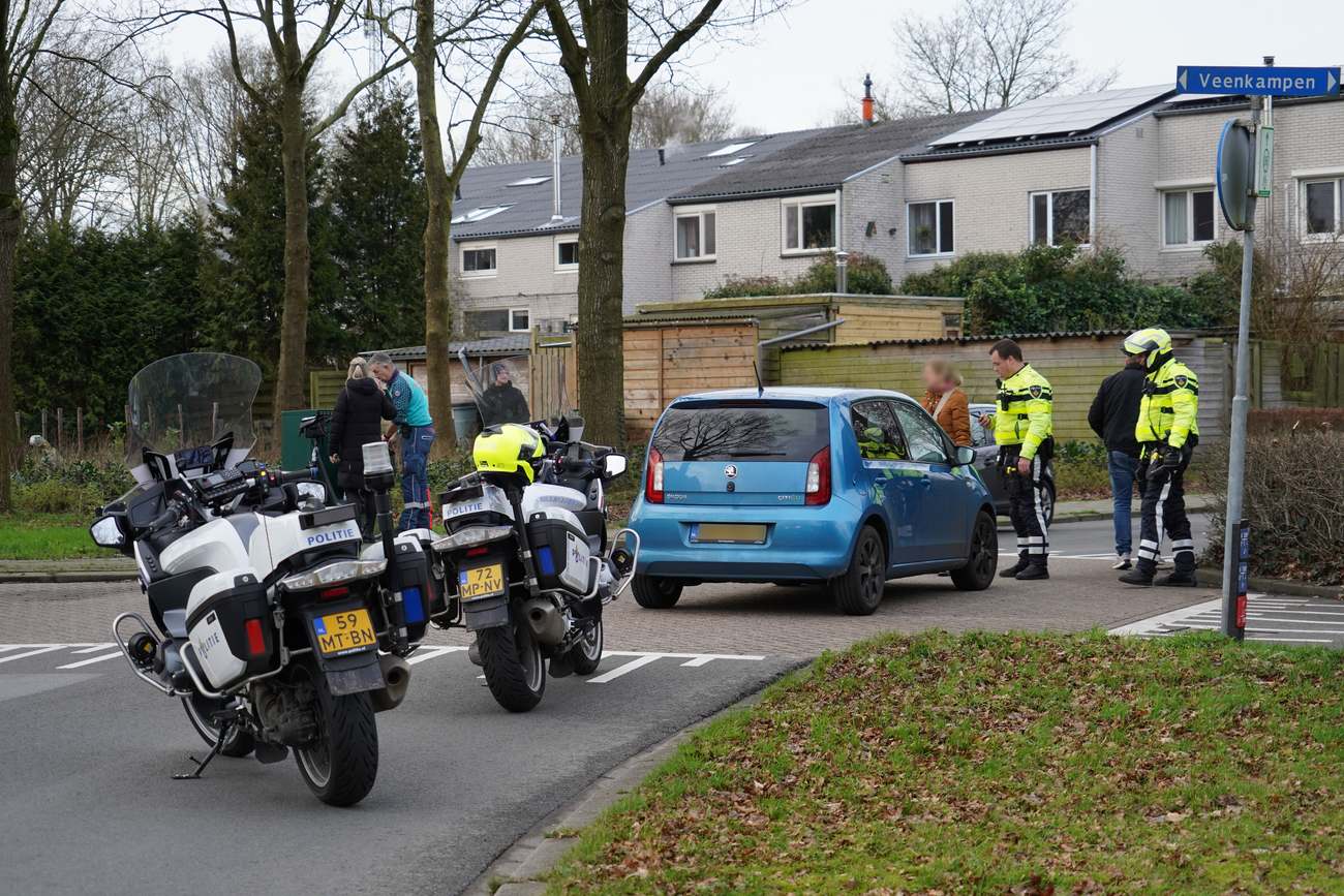 Gewonde bij botsing tussen auto en fietser in Assen