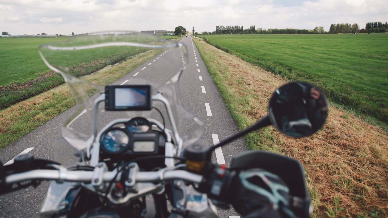 Seizoensgebonden overwegingen voor motorverzekeringen: slimme keuzes voor elk seizoen