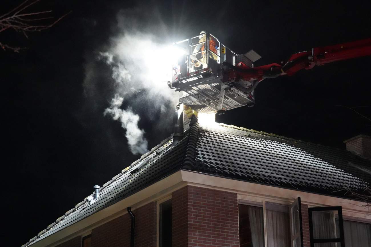 Woning vol rook zorgt voor inzet van brandweer