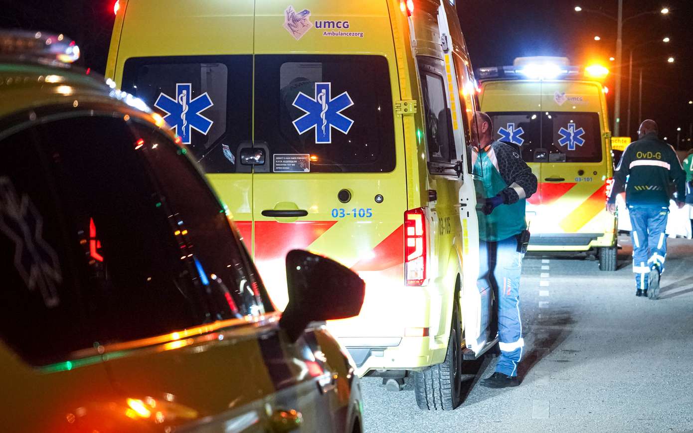 Motorrijder zwaargewond bij aanrijding met auto in Assen