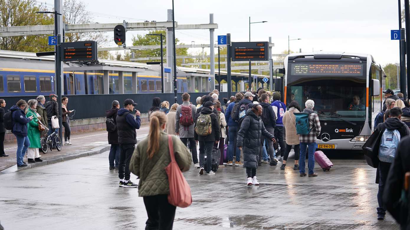 Aantal uren geen treinen tussen Assen en Groningen door storing