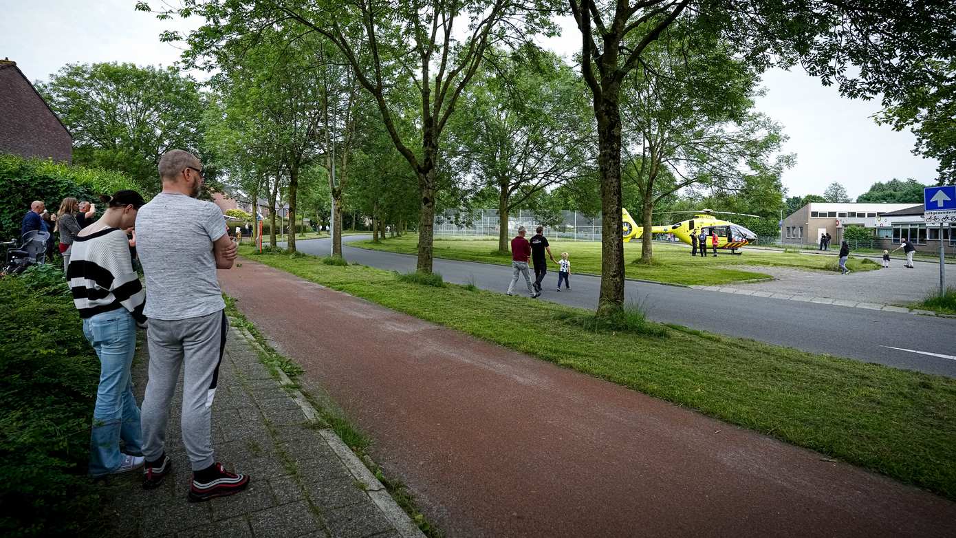 Buurt loopt uit bij inzet van traumahelikopter in Peelo