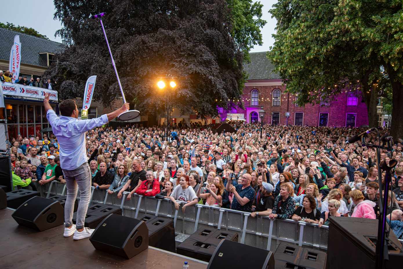 Veel bekende artiesten op het RADIONL Stage tijdens TT Festival