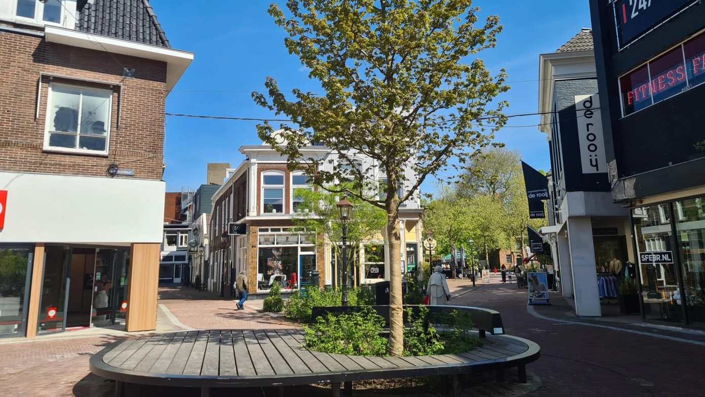 Feestelijke opening vernieuwde winkelstraten in Assen