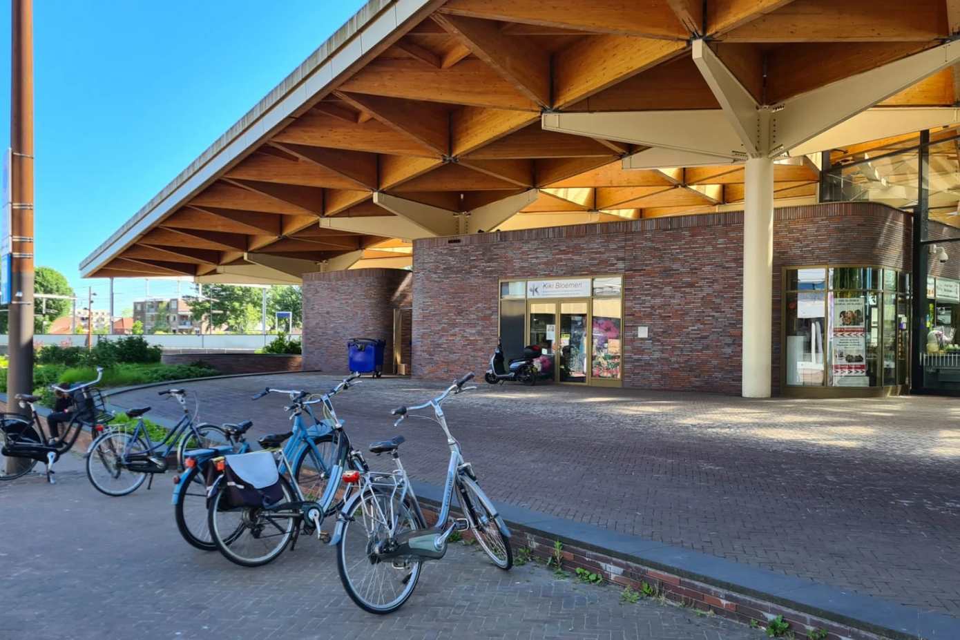 Controle op verkeerd geparkeerde fietsen bij station werpt vruchten af