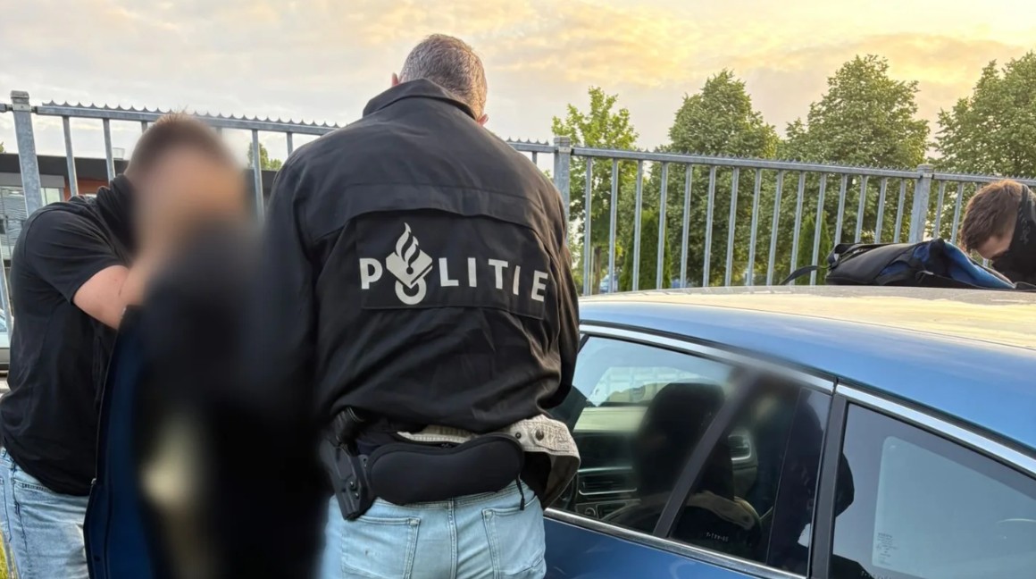 Man (50) aangehouden vanwege bedreiging met vuurwapen in Assen
